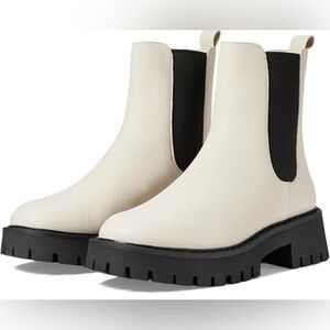 MICHAEL MICHAEL KORS
ASHER LEATHER ANKLE BOOT Cream/ Sz 9